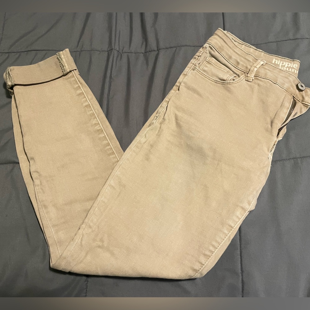 Fitted khaki pants